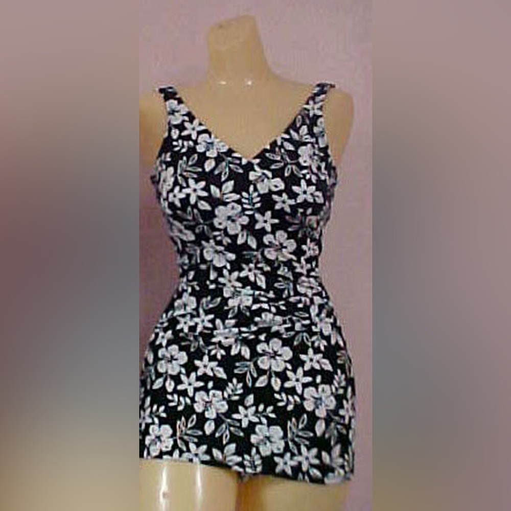 10 C or D Hard cup vintage draped sheath Roxanne swimsuit